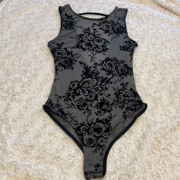 iris Tops - Sheer bodysuit